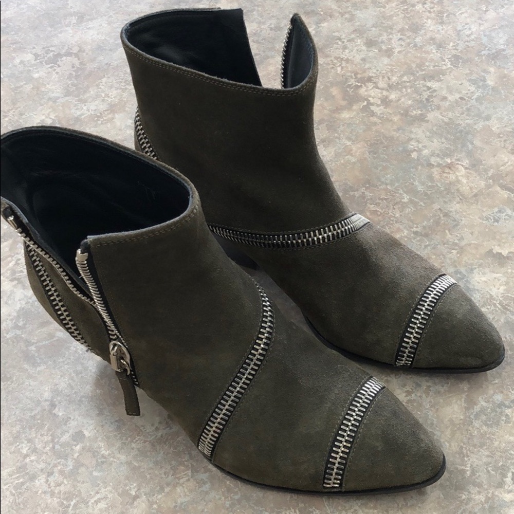 giuseppe zanotti zipper bootie